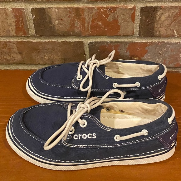 CROCS Shoes - Women’s Crocs